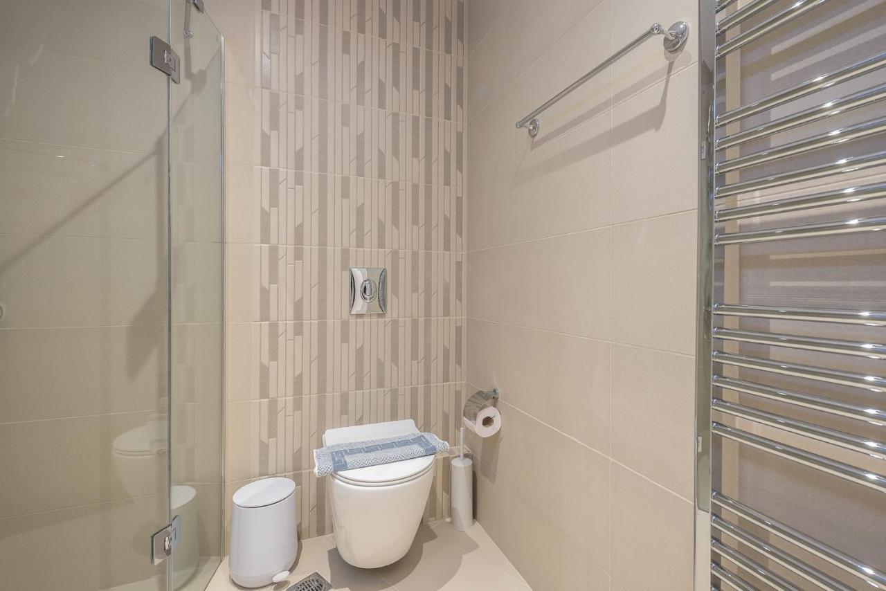Stylish Urban Suites Атина Екстериор снимка