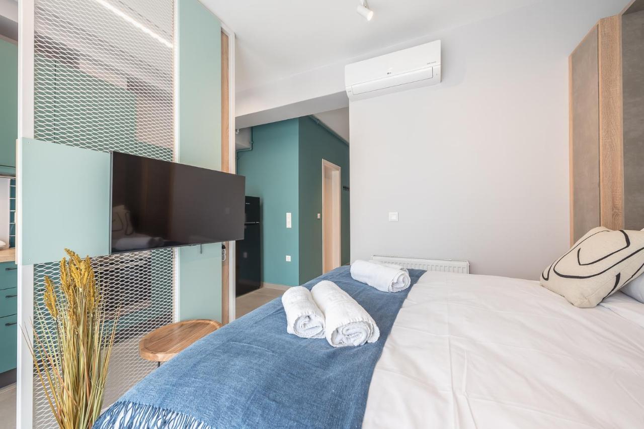 Stylish Urban Suites Атина Екстериор снимка